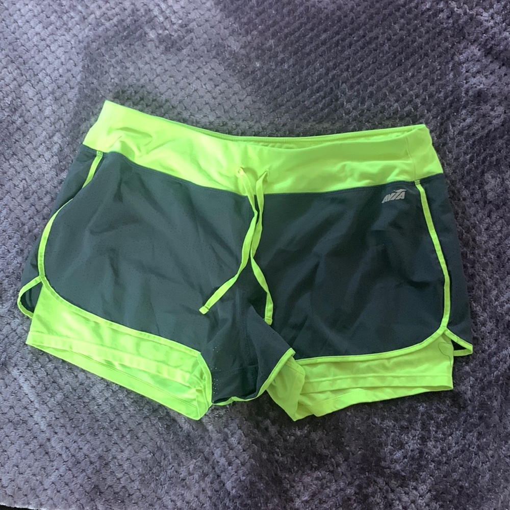 Women’s athletic shorts size XL
